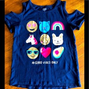 Brand new Carter’s Kids emoji top size 8